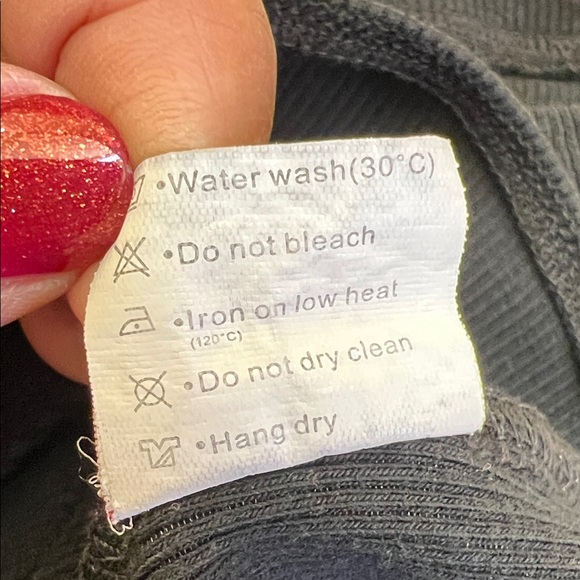 Chic Black Lace Sleeve Bodysuit - Picture 9 of 9